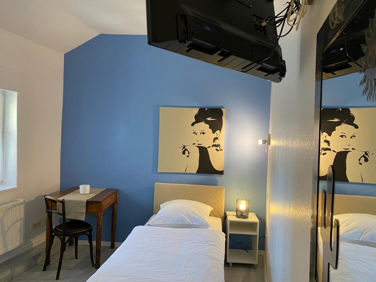 Hotel Zur Post Dabringhausen - Contactless Self Check-In Wermelskirchen Buitenkant foto