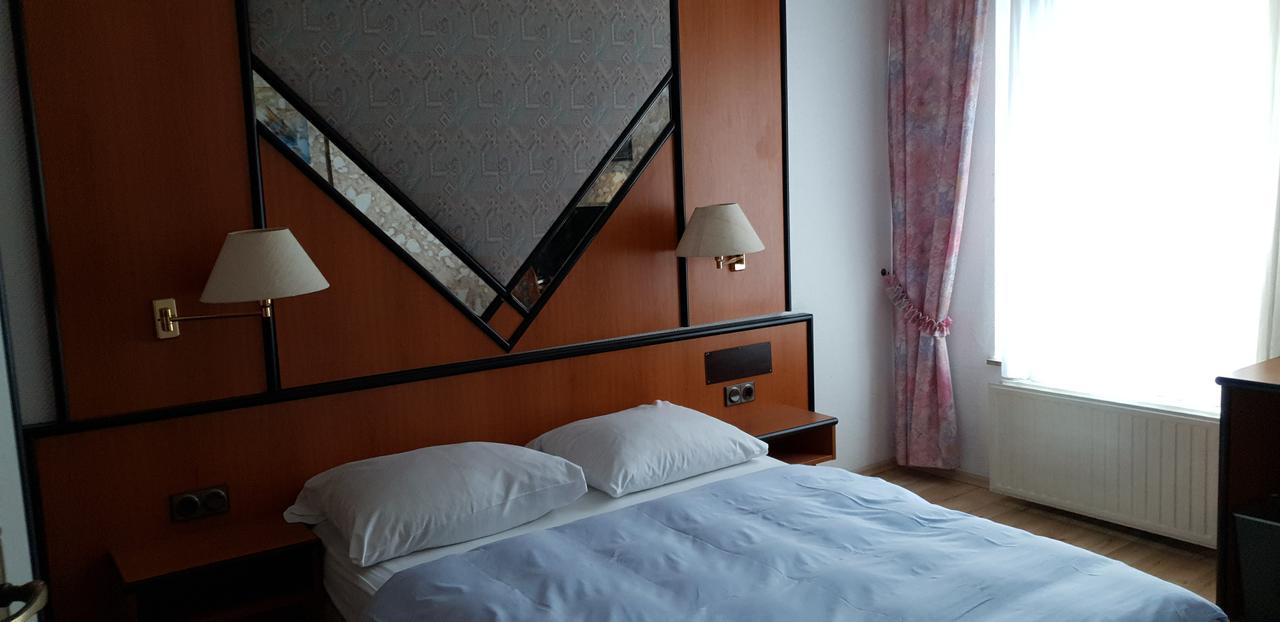 Hotel Zur Post Dabringhausen - Contactless Self Check-In Wermelskirchen Buitenkant foto