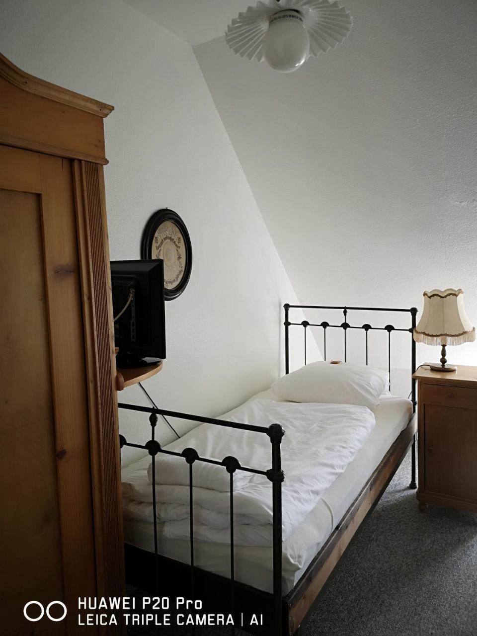 Hotel Zur Post Dabringhausen - Contactless Self Check-In Wermelskirchen Buitenkant foto