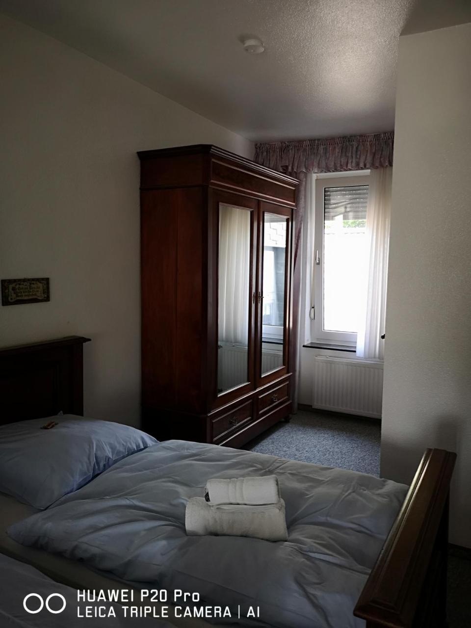 Hotel Zur Post Dabringhausen - Contactless Self Check-In Wermelskirchen Buitenkant foto